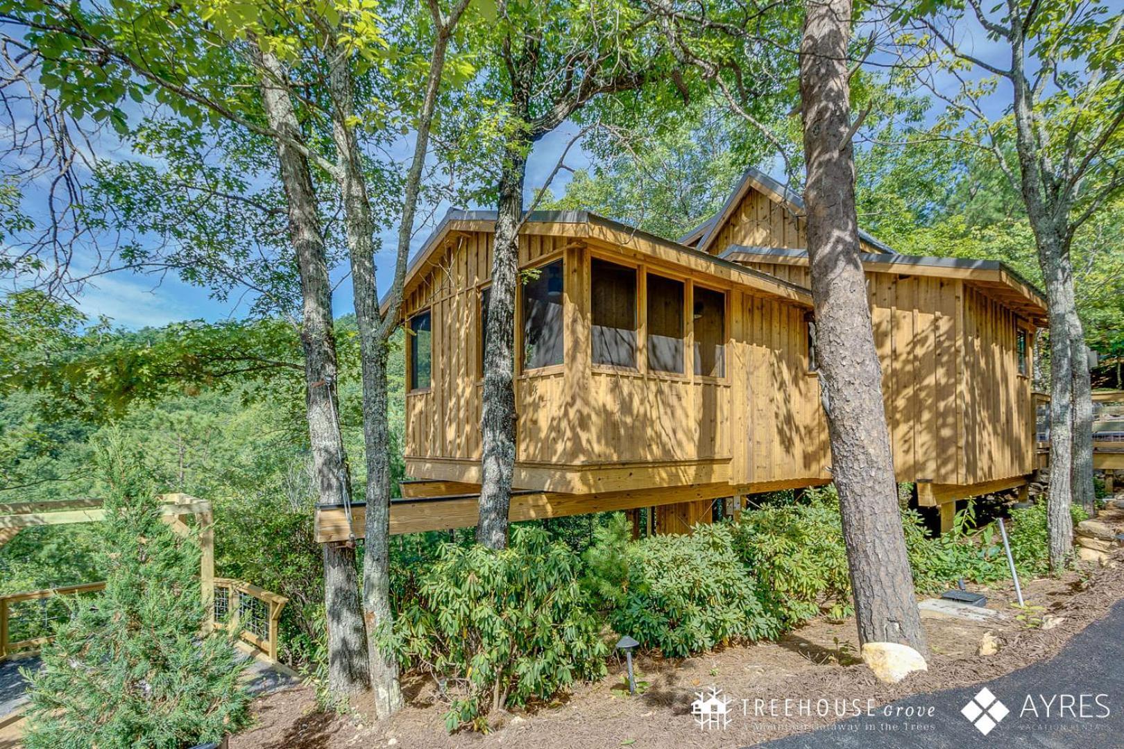 The Blackjack Oak In Treehouse Grove At Norton Creek Gatlinburg Exterior photo